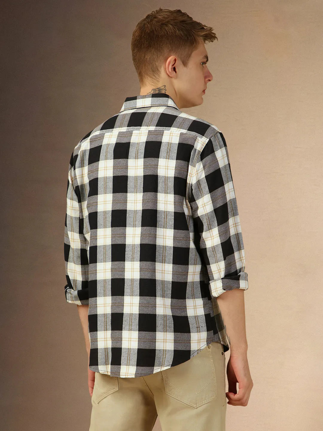 Men's Black Checks Spread Collar Full Sleeves Relaxed Fit Shirt