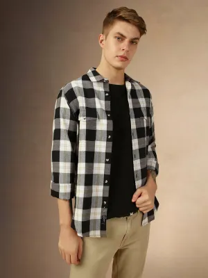 Men's Black Checks Spread Collar Full Sleeves Relaxed Fit Shirt