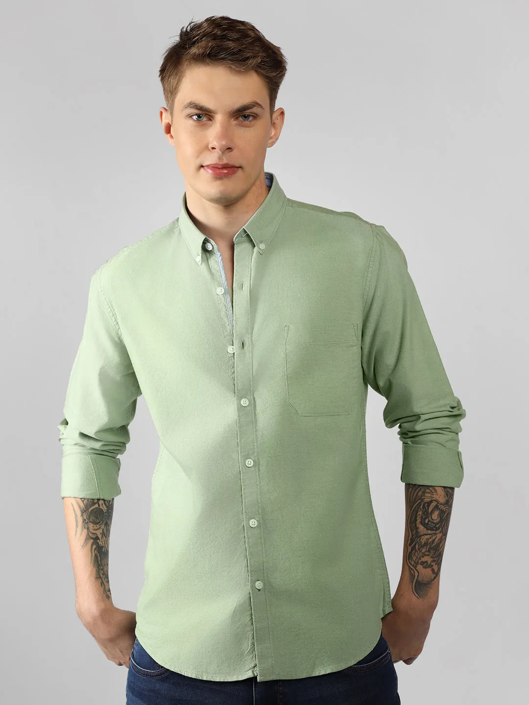 Men's Green Solid Button Down Collar Full Sleeve Regular Fit Shirt