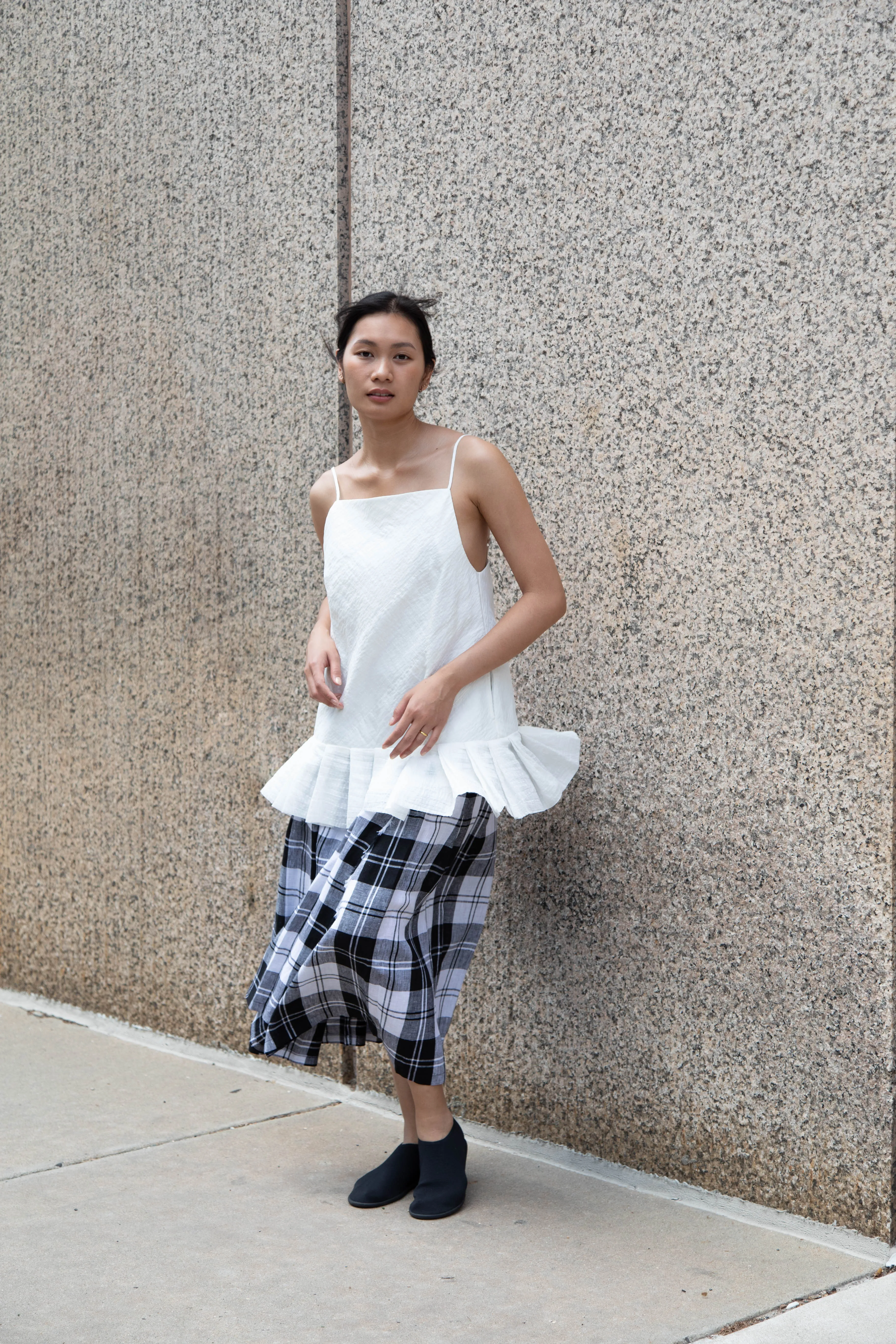 O'Neil of Dublin | Linen Pleated Skirt in Black Check