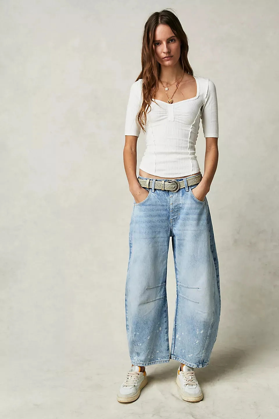 Women's Mid-Rise Wide Legged Jeans